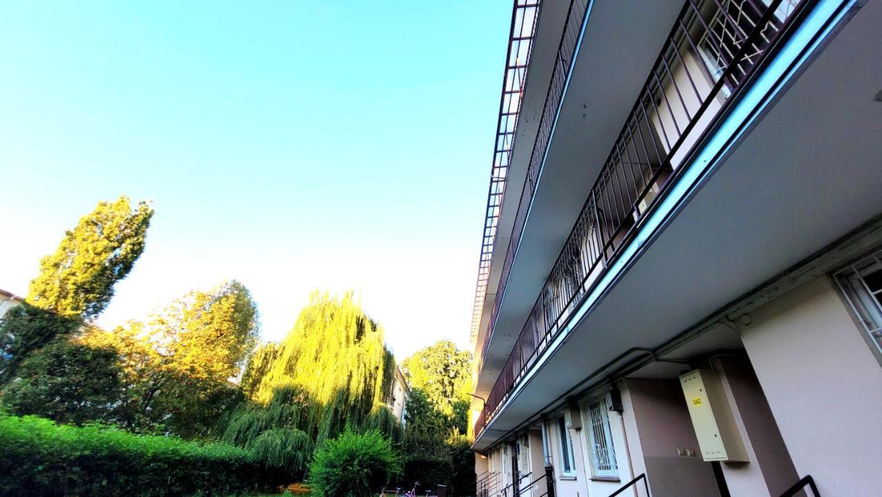 Great Life - Next To Metro Station